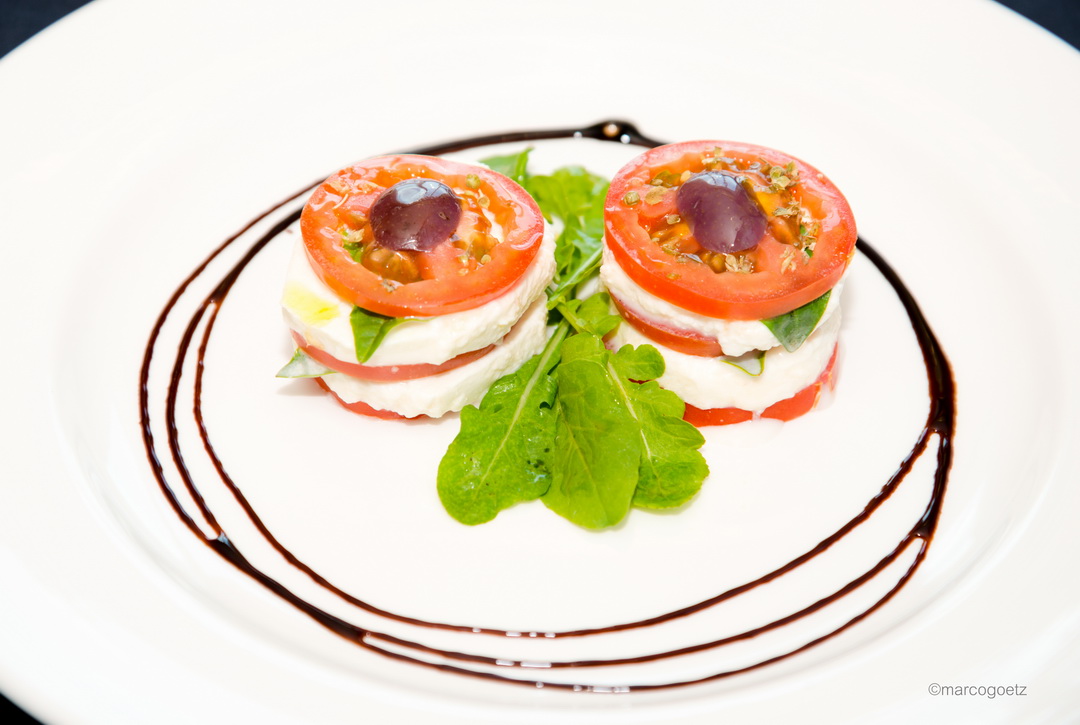 CAPRESE SALAD