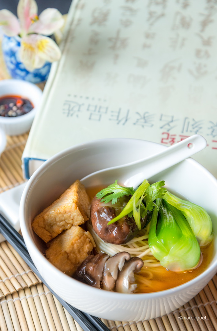 CHINESE NOODLE SOUP TOFU