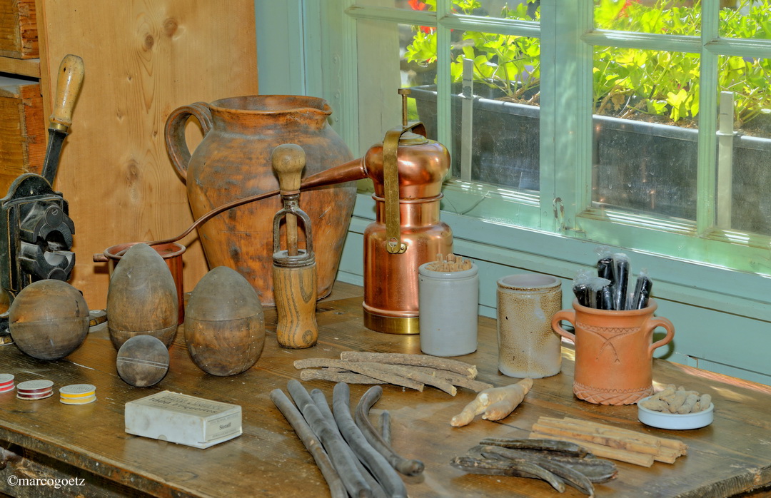 HISTORISCHE DROGERIE BALLENBERG SWITZERLAND