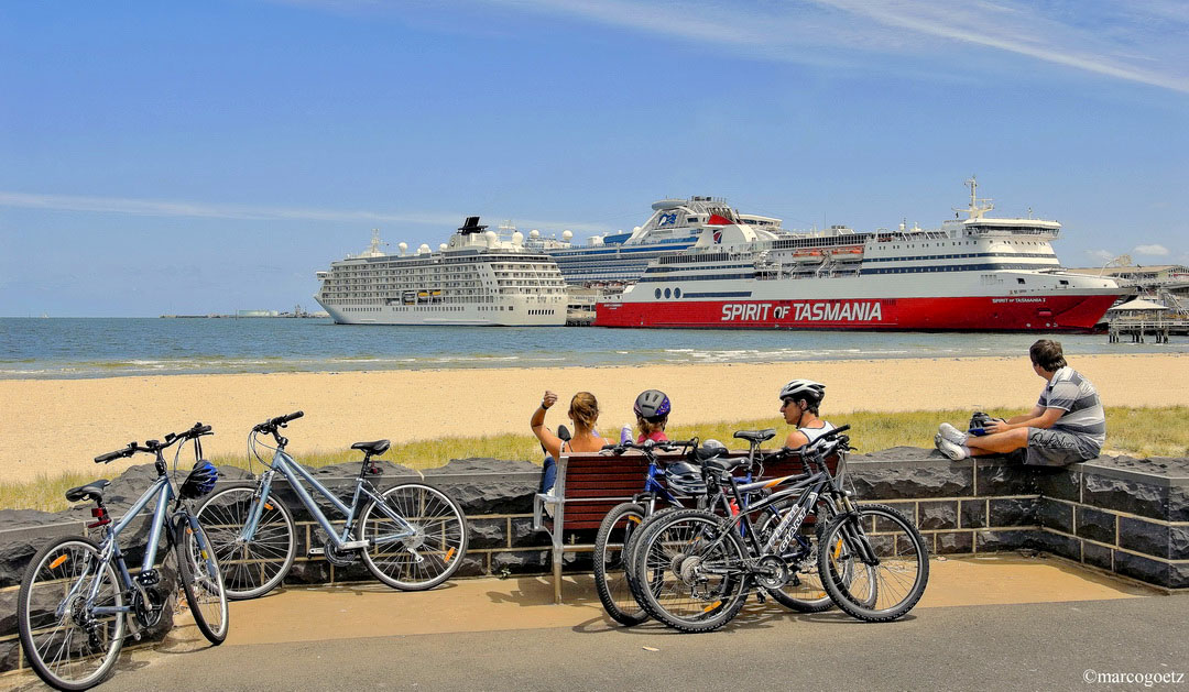 FERRY-MELBOURNE AUSTRALIA