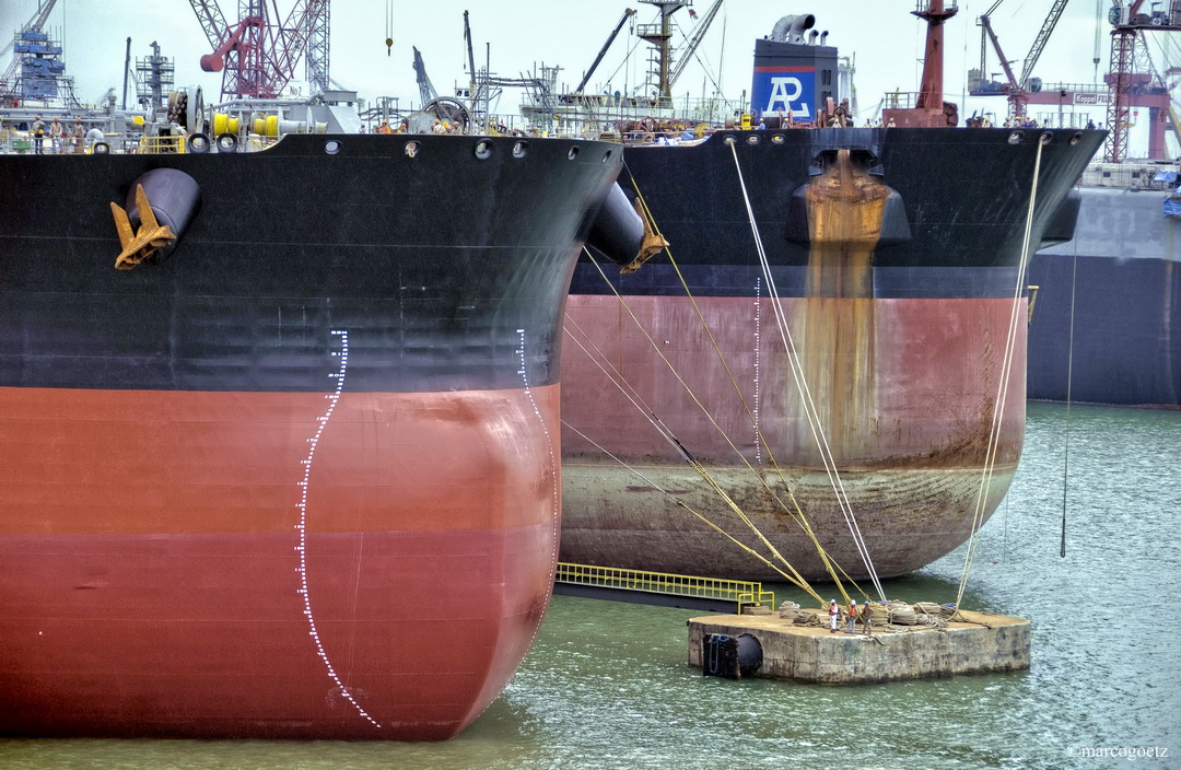 OELTANKER TROCKENDOCK SINGAPORE