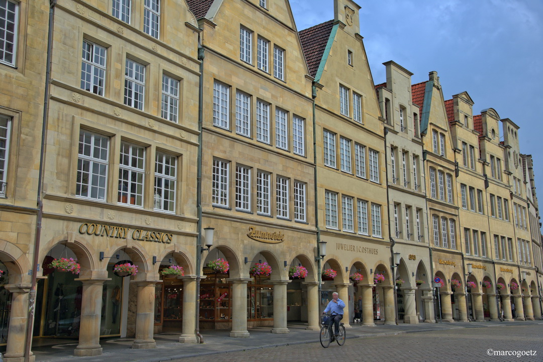 GIEBELHAEUSER AM PRINZIPALMARKT MUENSTER GERMANY