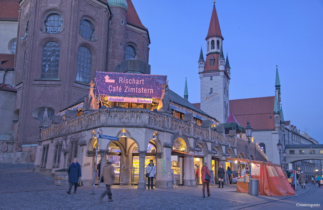 VIKTUALIENMARKT MUENCHEN GERMANY